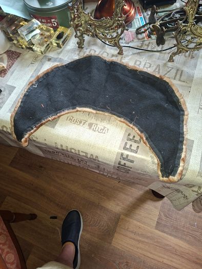 Two Beautiful Vintage Mink Fur Hats including an Irish made Sydney Vard Expert Furrier 10 South King Street Dublin 2 example also fur stole collar, PRICE IS FOR THE 3 ITEMS.