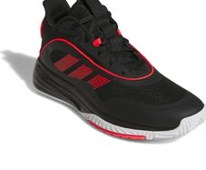 Men's Adidas runners brand new size 8.5