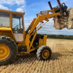 MF 50HX loader / digger