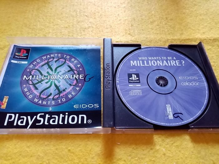 Who wants to be a millionaire PlayStation1 Ps1 PlayStation 2 ps2 games Original