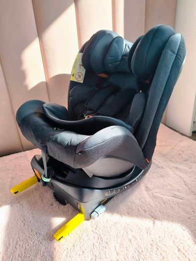 Confort Car Seat from  0  to 36 kg  ISOFIX 360 Rotating, Rear & Forward Facing