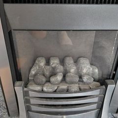 Gas fire insert
