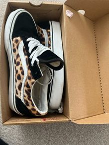 vans