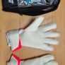 One Glove Goalkeeper Gloves Image 3