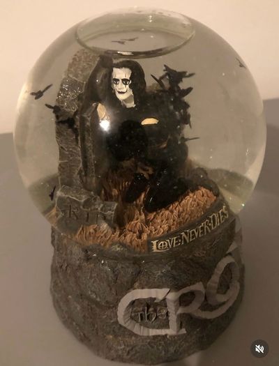 The Crow Crowvision INC. 2001