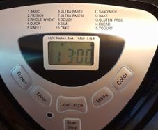 Breadmaker machine