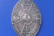 ASSOCIATE OF ST. PETER (religious fraternity?) - an Associate's membership silver medal (hallmarked for 1959)