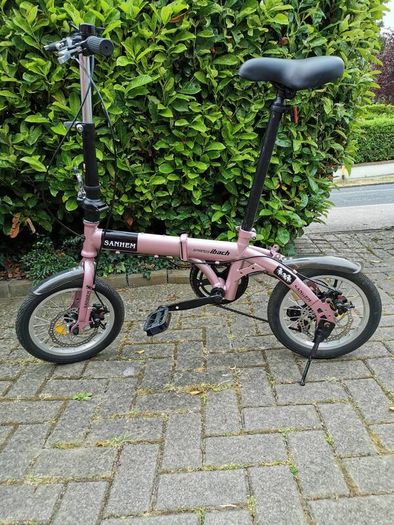 Small folding bike for adults or younger