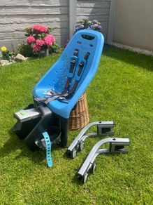 Thule Yepp bike child seat + 2 adaptors