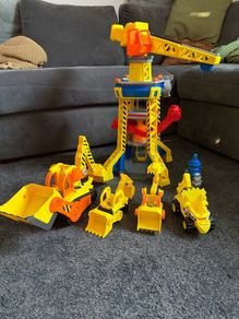 Rubble tower and cars