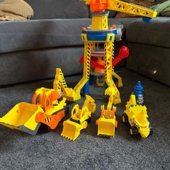 Rubble tower and cars