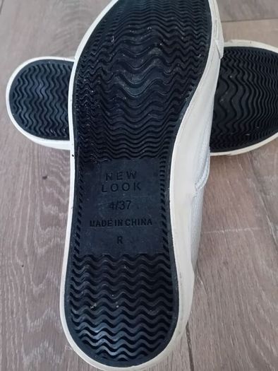 New Sneakers 4/37