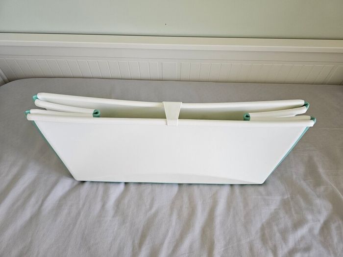 Stokke Flexi  Baby Bath with Newborn Support White