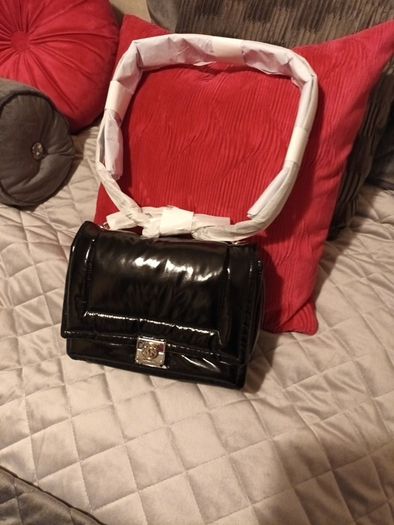 Genuine brand new with tags and packaging michael kors
