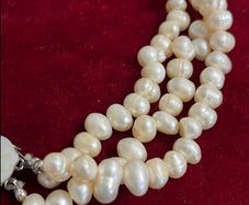 Genuine pearl necklace