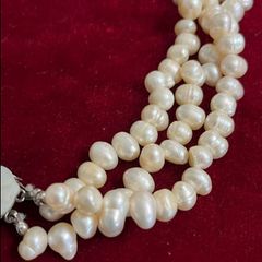 Genuine pearl necklace