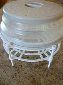 Microwave Plate Stacker & Collapsible Cover. Heat Up To 3 Dinners At Once. Excellent Condition. All fold flat for easy storage