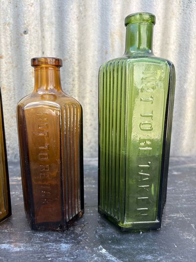 Antique Poison chemist pharmacy bottles set X6