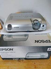 Epsom projector (brand new)