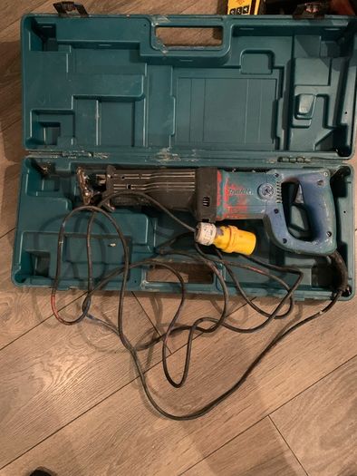 Makita Reciprocating Saw