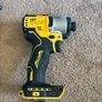 dewalt 3 piece kit with 3 batteries Image 2