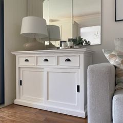 Solid wood Mahogany Sideboard. Crispy White. Petfect conditions.