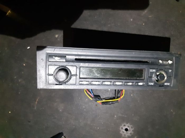 CD player Audi a4 a6