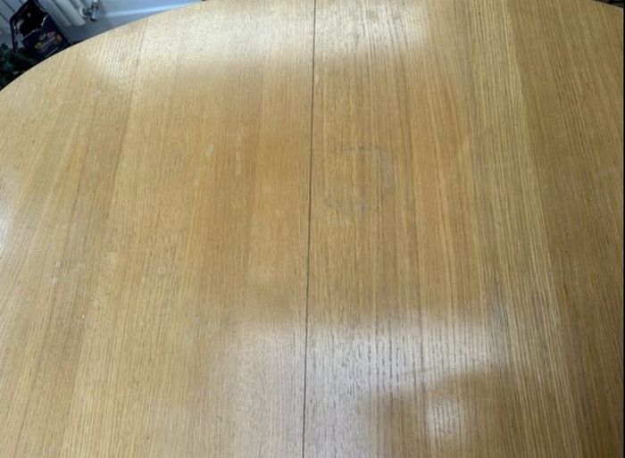 Oval Extendable Dining Table
