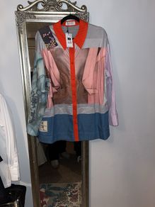 Joanne Hynes shirt / light jacket
