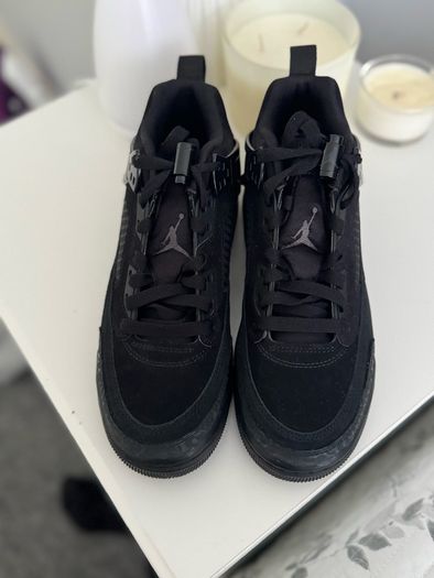 New boys shoe