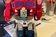 Transformer Powermaster Optimus Prime with Hi-Q