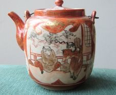 Antique Japanese Kutani Teapot