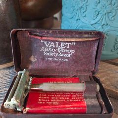 Vintage razor
