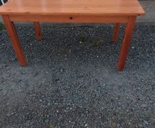 kitchen table and chairs
