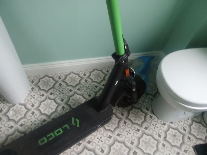Electric scooter