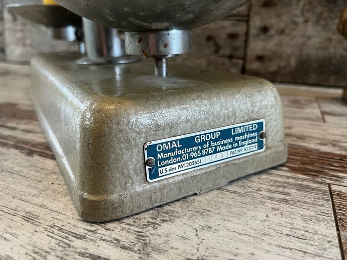 vintage Scales Money Checker
