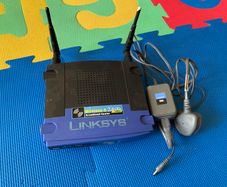 Vintage Linksys WRT54GL v1.1 Wireless Router - Flashed with DD-WRT Firmware