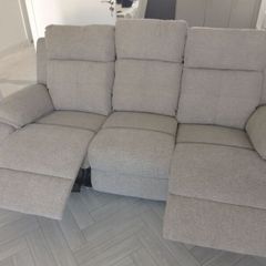 3 & 2 seater reclining couches for sale. As new.