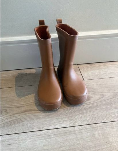 Kids boots