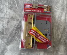 door handle with lock