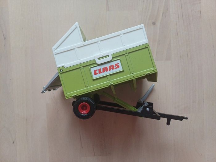 Britains CLAAS Tipping Silage Trailer Farm Model 1:32 Scale 9566 MINT