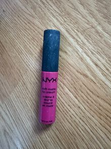 Nyx Soft Matte Lip Cream