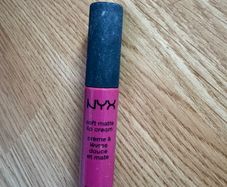 Nyx Soft Matte Lip Cream