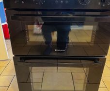 Oven with grill