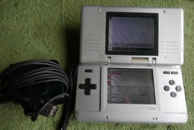 Nintendo DS Game Boy Console Original Silver - works well