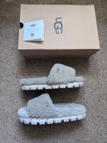 Ugg fur slippers size 38