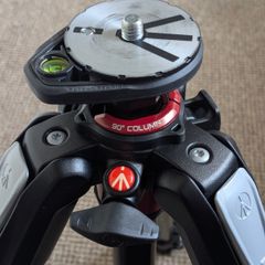 Manfrotto MT055XPRO3 Aluminum 3-Section Tripod (Original Box)