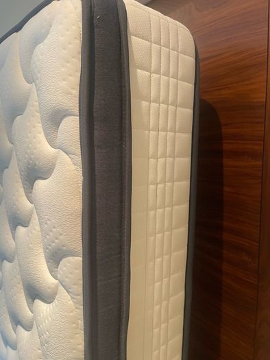 Ex Display - New Magnificent Top Quality Very Thick Single Mattress - Can Deliver