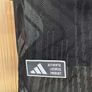 Manchester united 26 /27 goalkeeper jersey Image 6