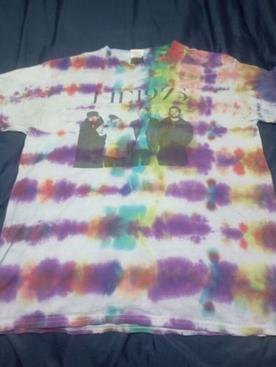 Retro the 1975 band graphic T-shirt size medium